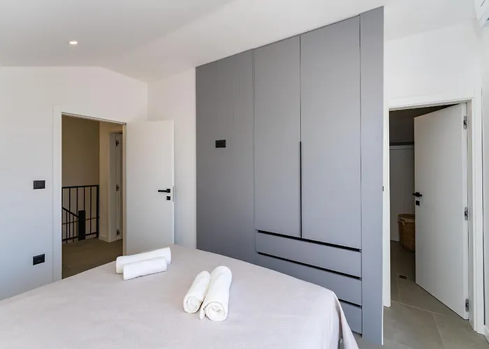 My Dalmatia - Campi Dalmatia With Private Heated Pool And Sauna * Galovac (Zadar)