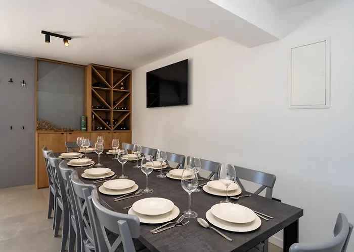 My Dalmatia - Campi Dalmatia With Private Heated Pool And Sauna Hébergement de vacances *