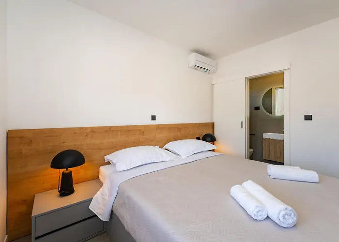My Dalmatia - Campi Dalmatia With Private Heated Pool And Sauna Hébergement de vacances Galovac (Zadar)