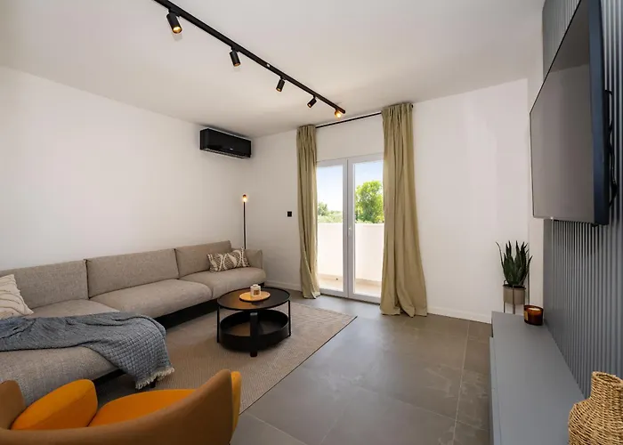 Vakantiehuis My Dalmatia - Campi Dalmatia With Private Heated Pool And Sauna