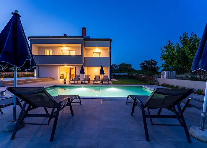 Hébergement de vacances My Dalmatia - Campi Dalmatia With Private Heated Pool And Sauna Galovac (Zadar)