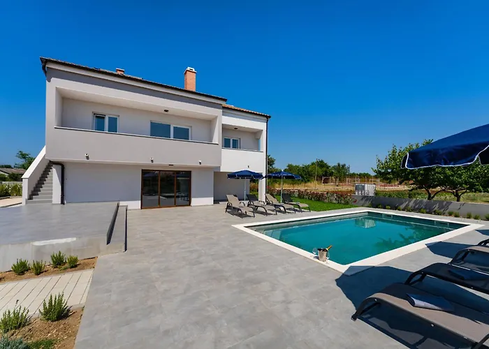 My Dalmatia - Campi Dalmatia With Private Heated Pool And Sauna Hébergement de vacances Galovac (Zadar)