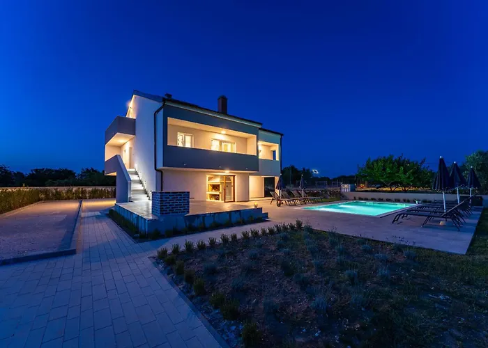 Hébergement de vacances My Dalmatia - Campi Dalmatia With Private Heated Pool And Sauna Galovac (Zadar)
