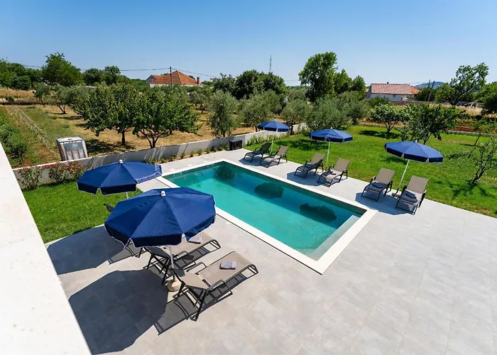 My Dalmatia - Campi Dalmatia With Private Heated Pool And Sauna