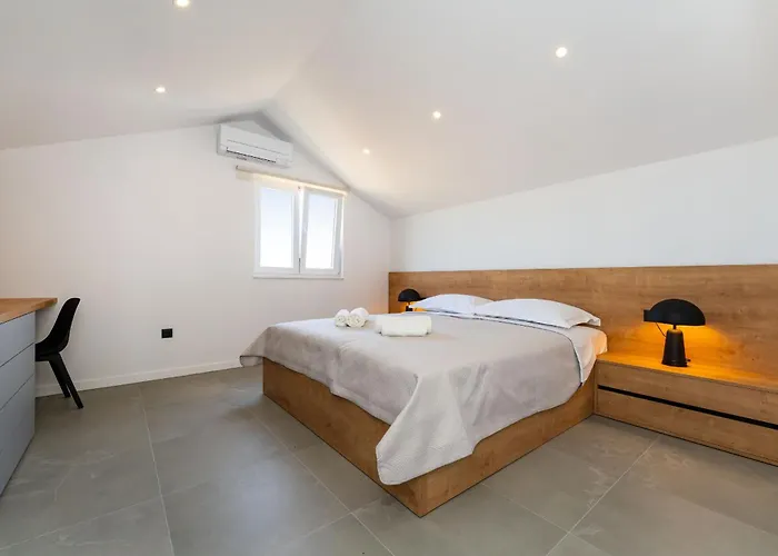 My Dalmatia - Campi Dalmatia With Private Heated Pool And Sauna Galovac (Zadar)