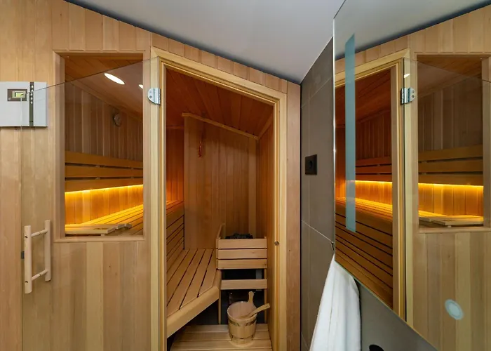 My Dalmatia - Campi Dalmatia With Private Heated Pool And Sauna Vakantiehuis