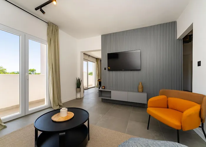 My Dalmatia - Campi Dalmatia With Private Heated Pool And Sauna Hébergement de vacances Galovac (Zadar)
