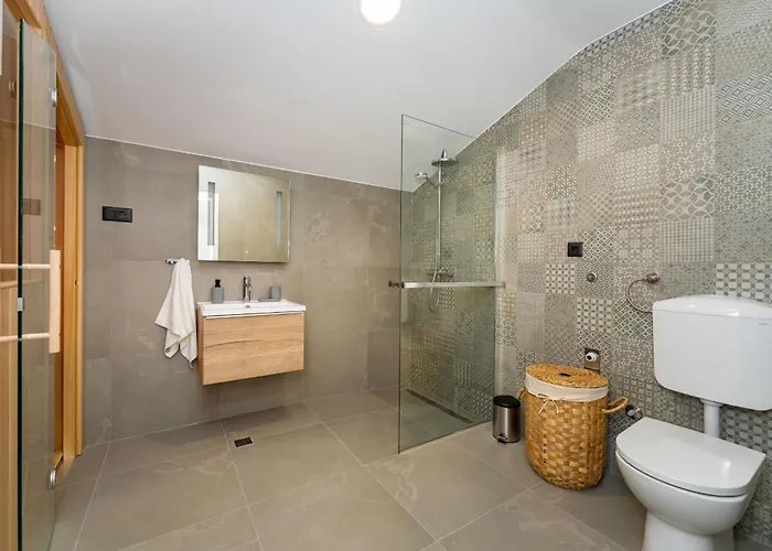 Hébergement de vacances My Dalmatia - Campi Dalmatia With Private Heated Pool And Sauna Galovac (Zadar)