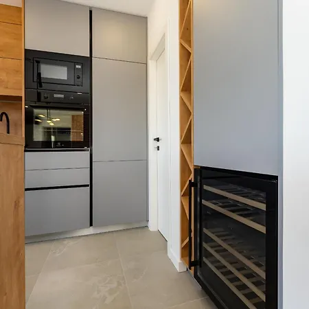 펜션 My Dalmatia - Campi Dalmatia With Private Heated Pool, Sauna And Sports Court *