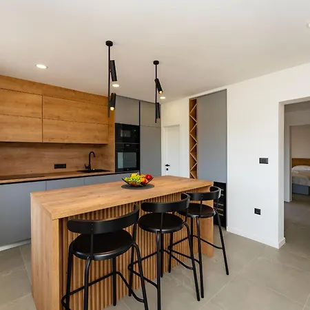 My Dalmatia - Campi Dalmatia With Private Heated Pool, Sauna And Sports Court *