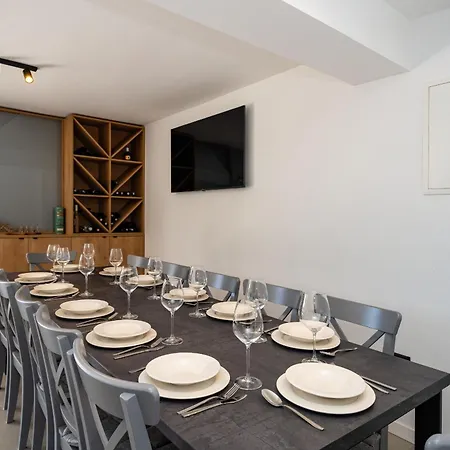 My Dalmatia - Campi Dalmatia With Private Heated Pool, Sauna And Sports Court 펜션 *
