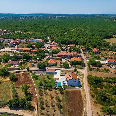 度假居 My Dalmatia - Campi Dalmatia With Private Heated Pool And Sauna